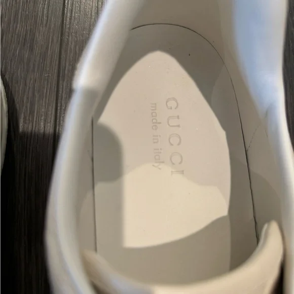 Gucci MEN’S Cream Sneakers - Picture 4 of 9